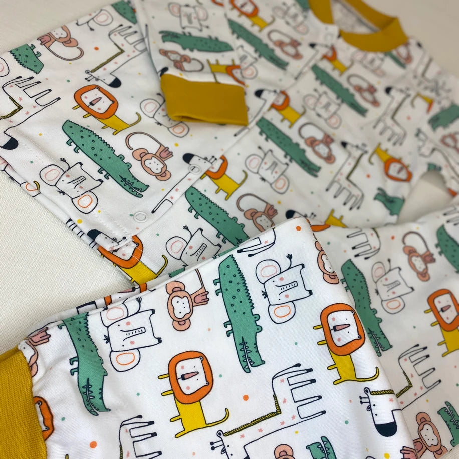 Sevimli Hayvan Desenli Bebek Pijama Takımı – %100 Pamuk